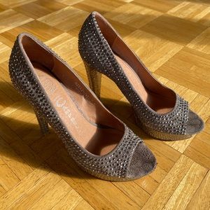 Jeffrey Campbell High Heel Pump, Grey Suede Leather, Size 7.5, Heel Height 4.75”